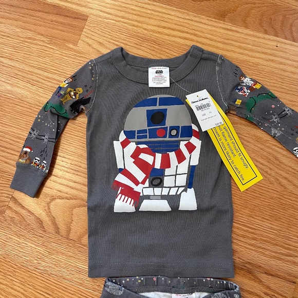 Hanna Andersson Star Wars Holiday Baby Pajamas Sz 6-12M‎ NWT - Picture 2 of 9